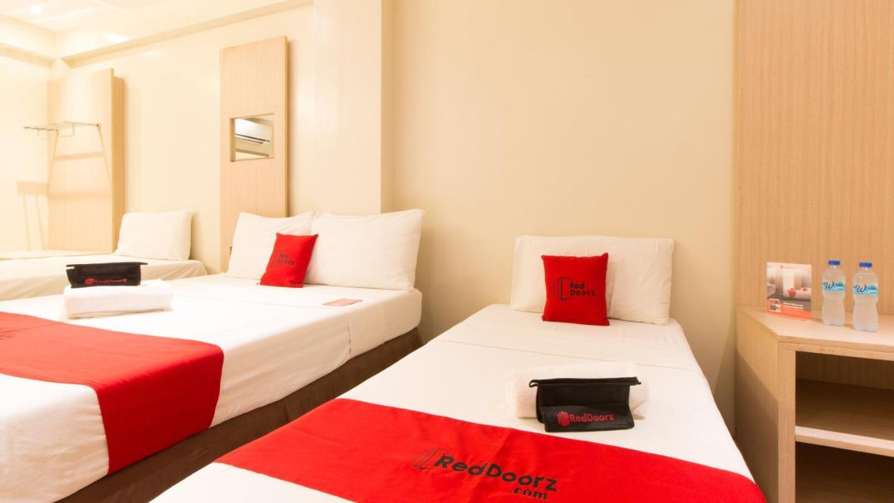Reddoorz @ General Segundo Avenue Laoag Hotel Екстериор снимка