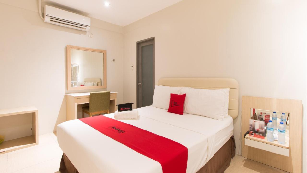 Reddoorz @ General Segundo Avenue Laoag Hotel Екстериор снимка