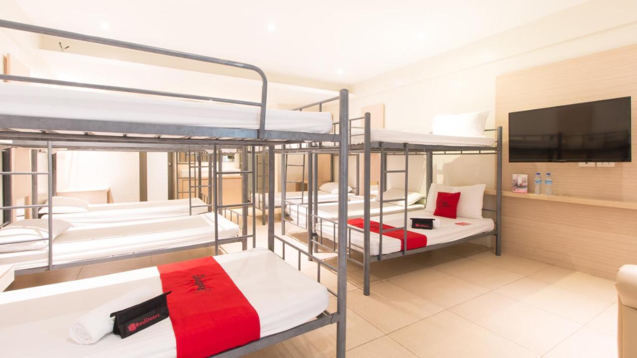 Reddoorz @ General Segundo Avenue Laoag Hotel Екстериор снимка