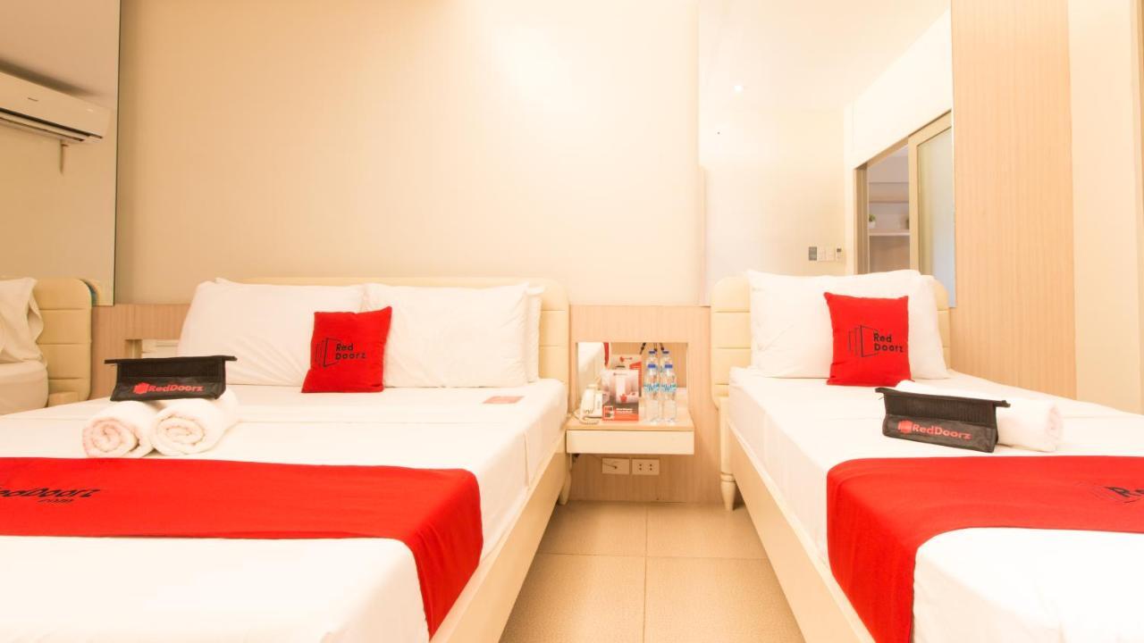 Reddoorz @ General Segundo Avenue Laoag Hotel Екстериор снимка