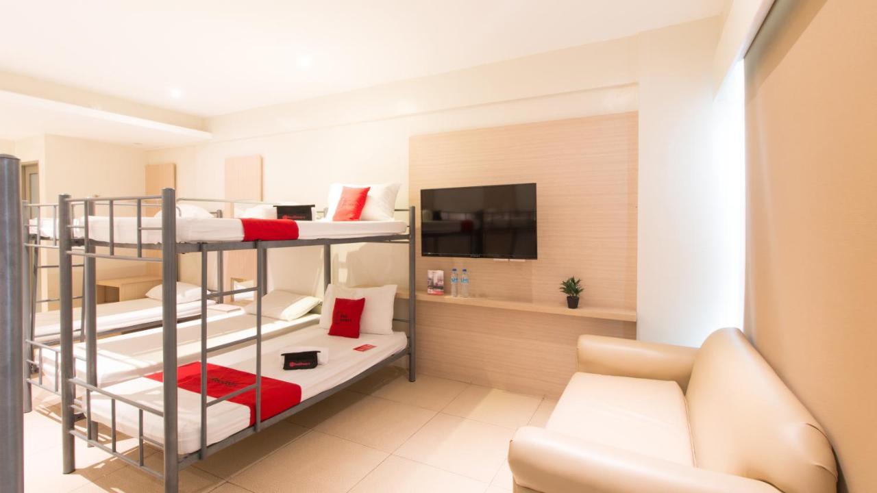 Reddoorz @ General Segundo Avenue Laoag Hotel Екстериор снимка